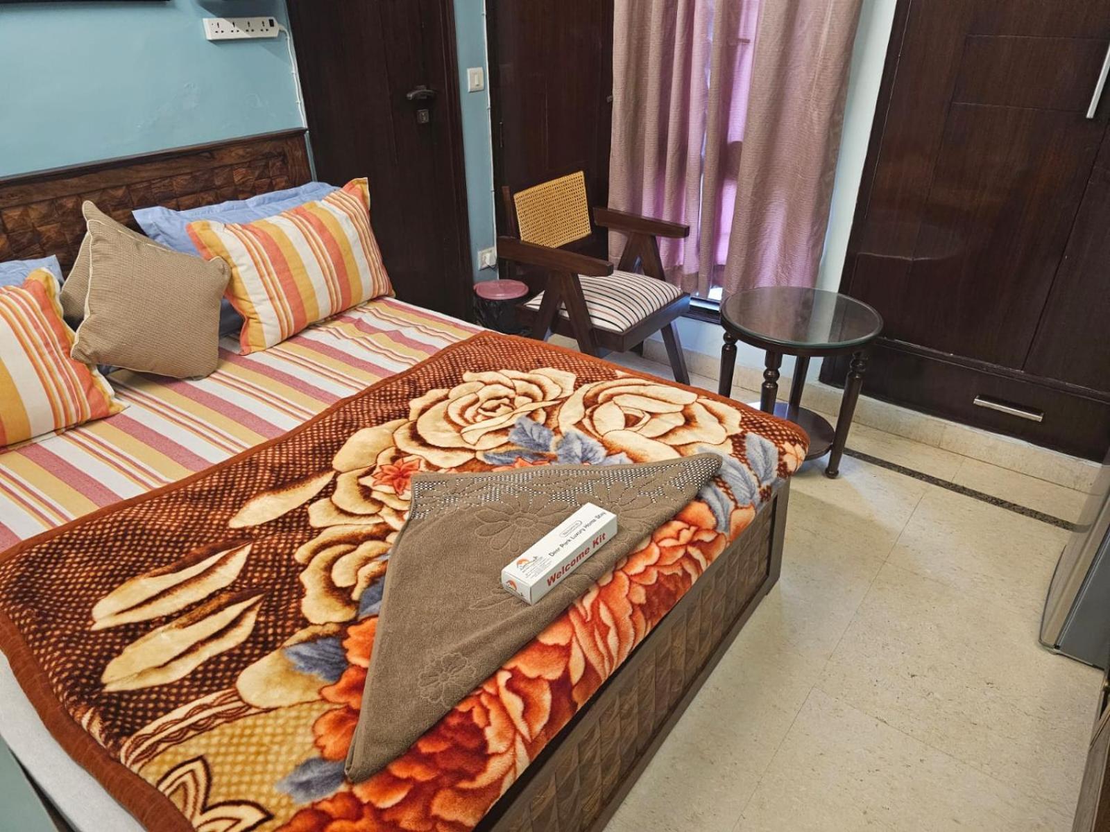 Sky Bloom Luxury Homestay Neu-Delhi Exterior foto