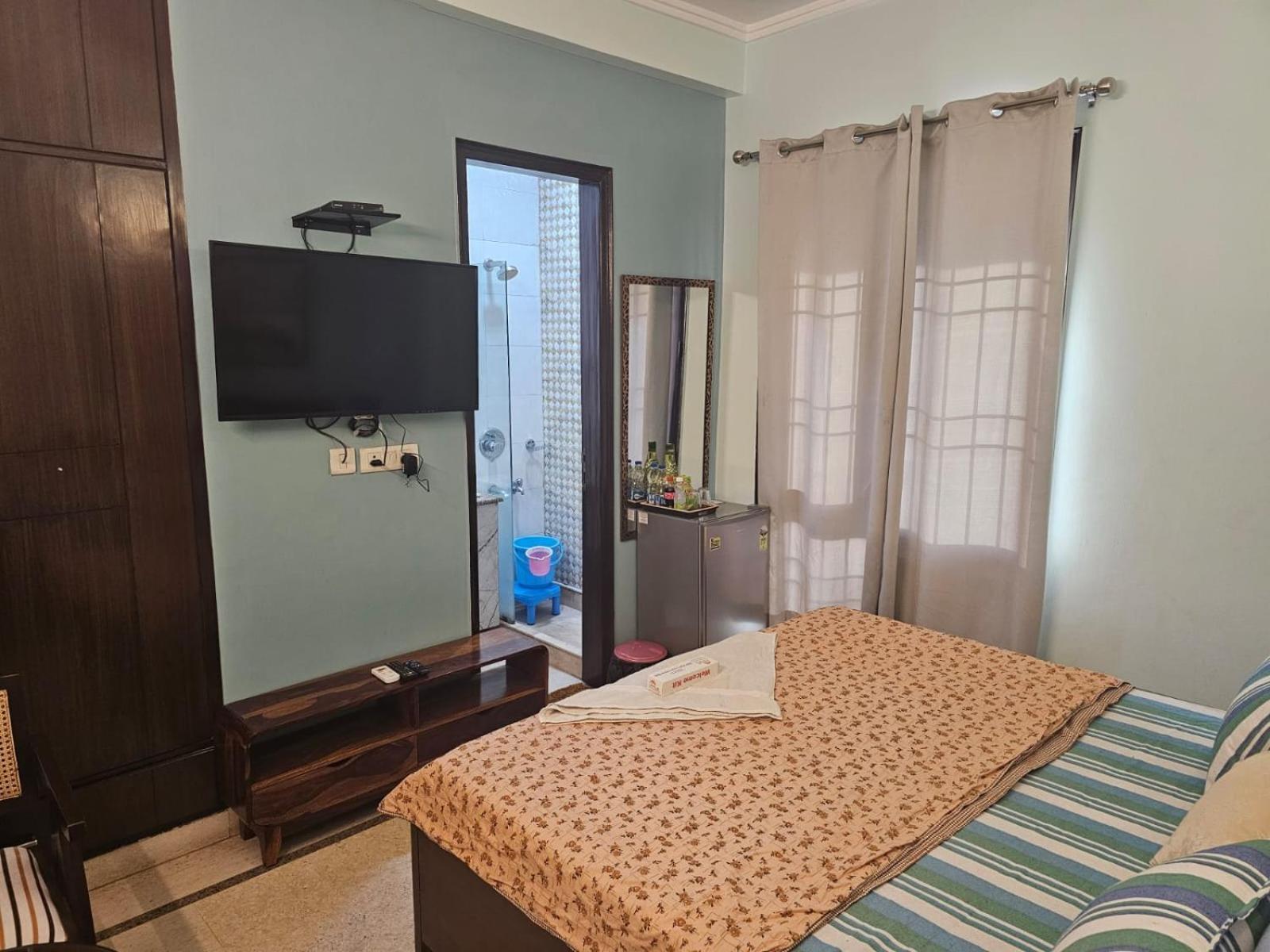 Sky Bloom Luxury Homestay Neu-Delhi Exterior foto